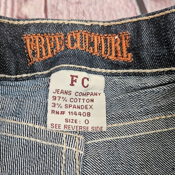 Free Culture NWT Size 0 Low Rise Dark Wash Skinny Jeans - Picture 6 of 7